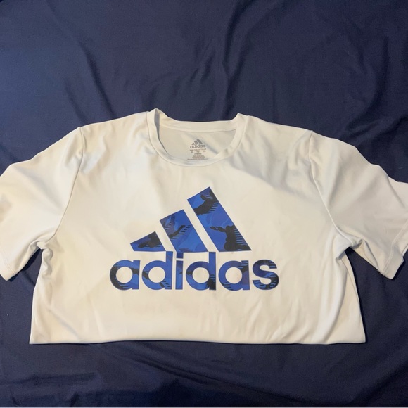 Adidas Tshirt - Picture 2 of 3